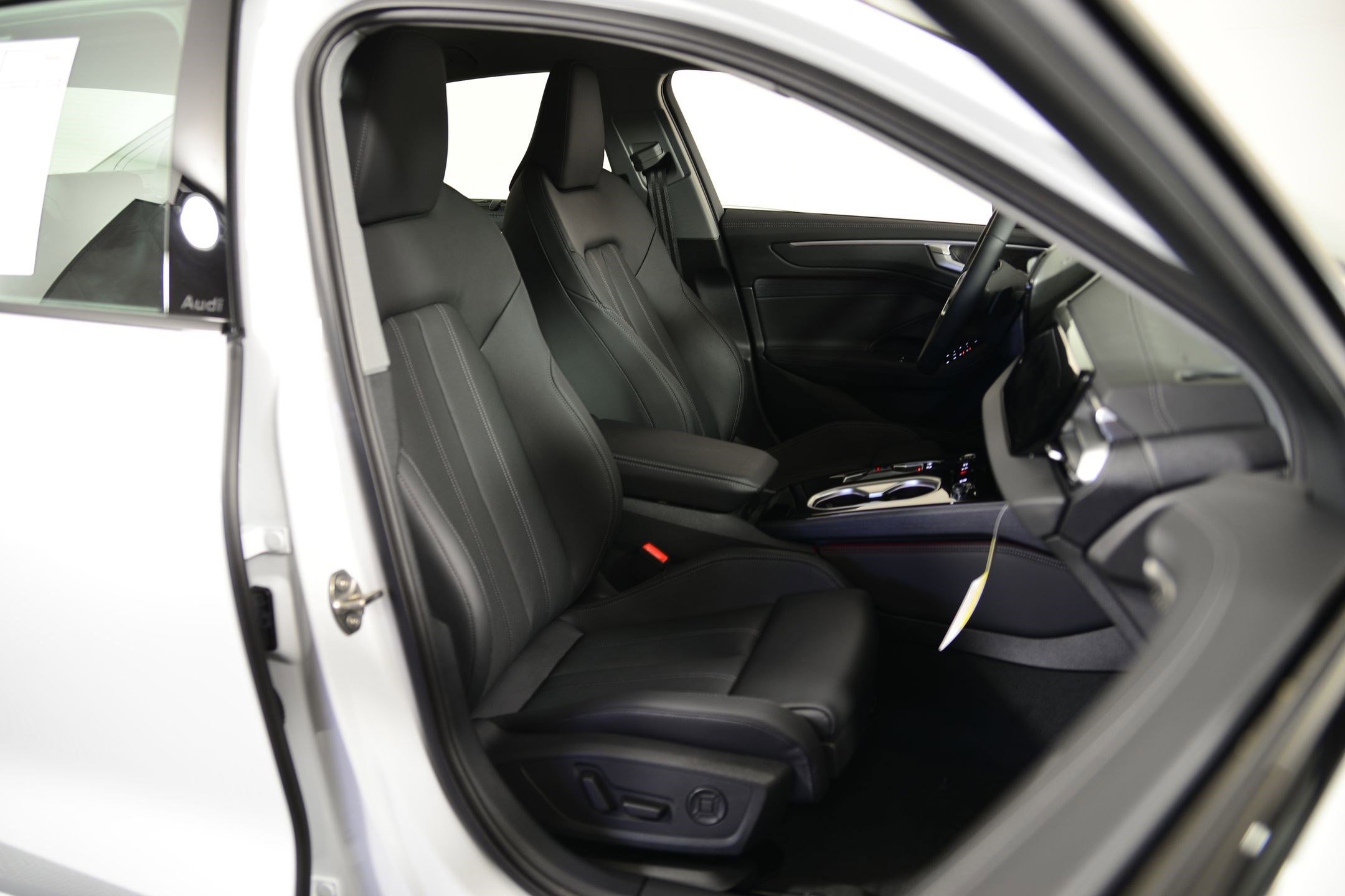 New 2026 Audi A6 Premium Plus image 17