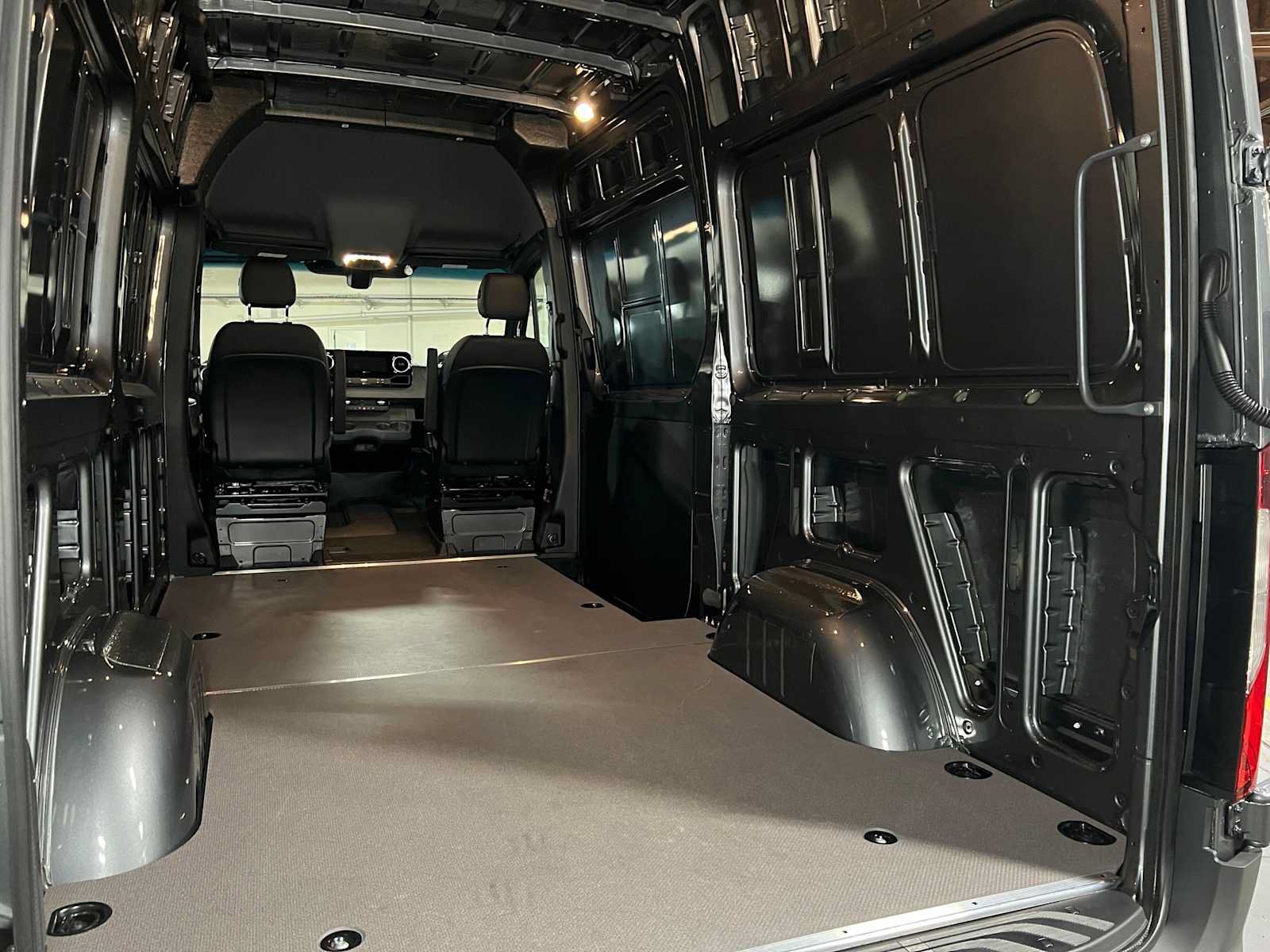Used 2026 Mercedes-Benz Sprinter 2500 image 17