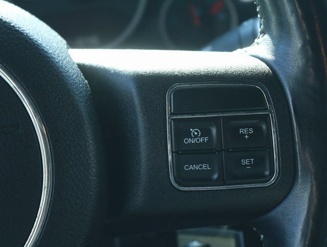 Used 2012 Jeep Wrangler Unlimited Rubicon AWD/4WD image 19