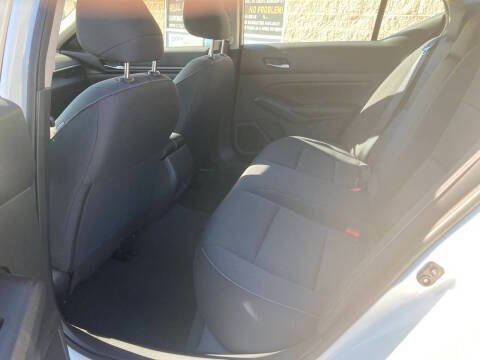 Used 2022 Nissan Altima 2.5 S image 12