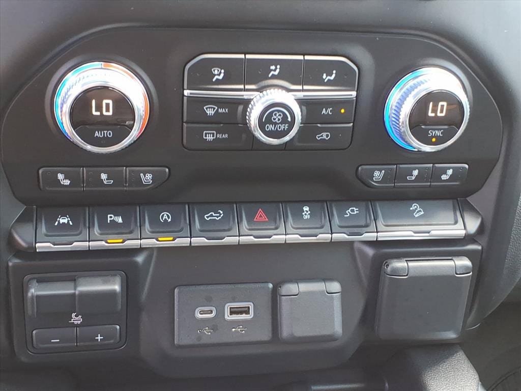 Certified 2019 GMC Sierra 1500 AT4 w/ AT4 Premium Package AWD/4WD image 33