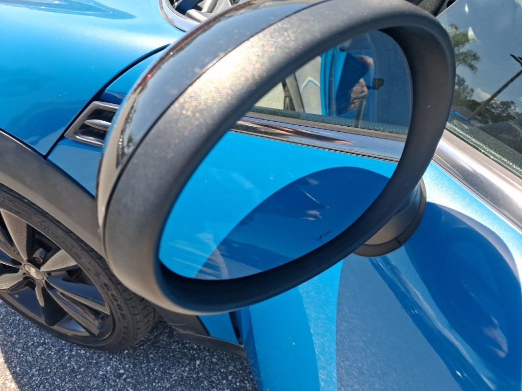 Used 2014 MINI Cooper Base image 16