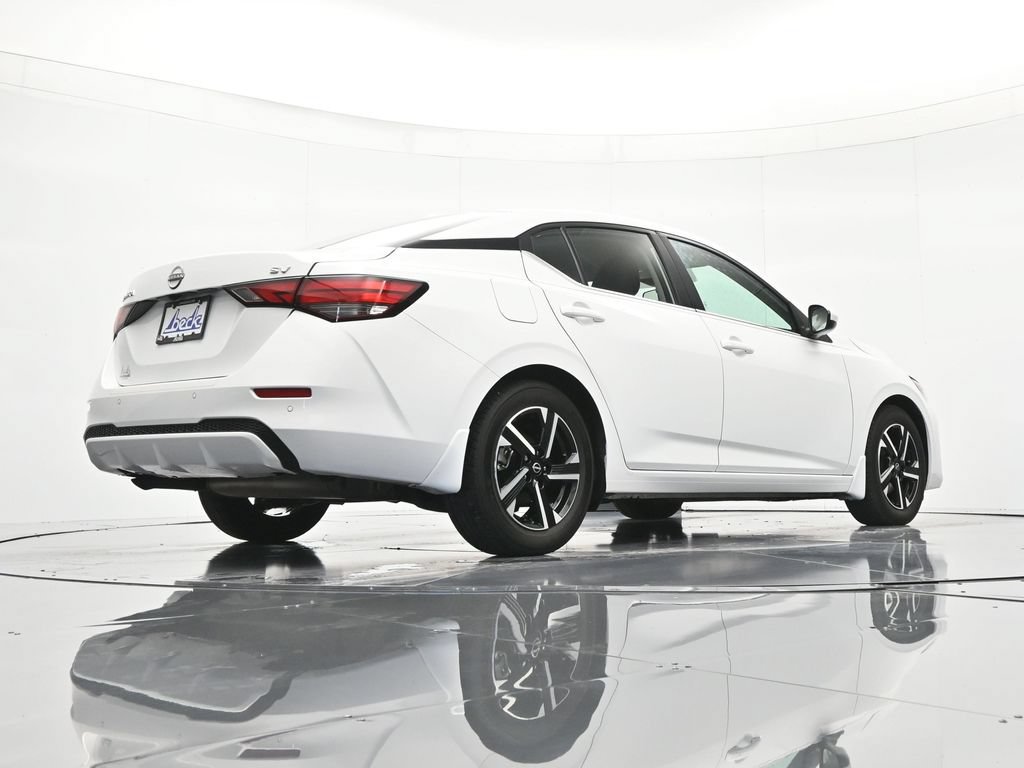 Used 2024 Nissan Sentra SV FWD image 40