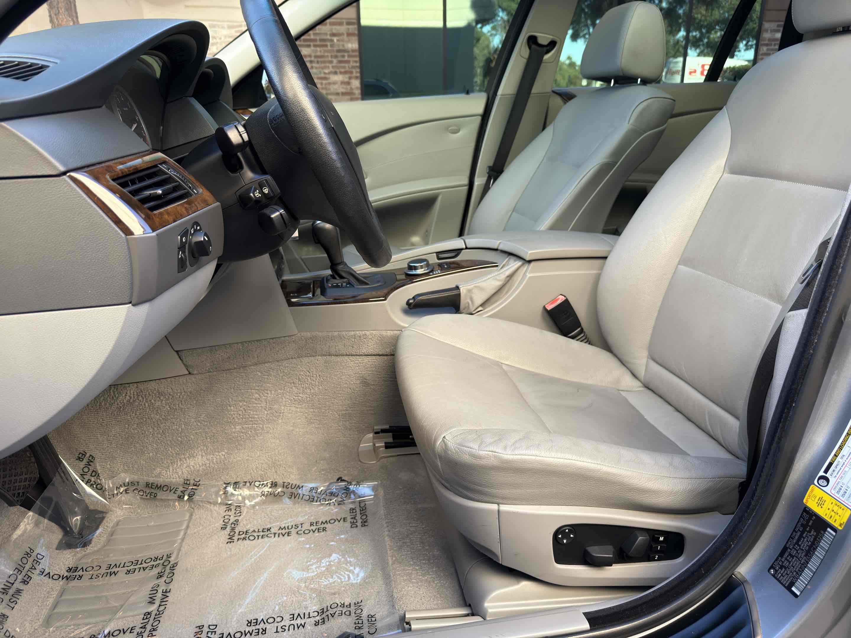 Used 2006 BMW 530xi Wagon image 38