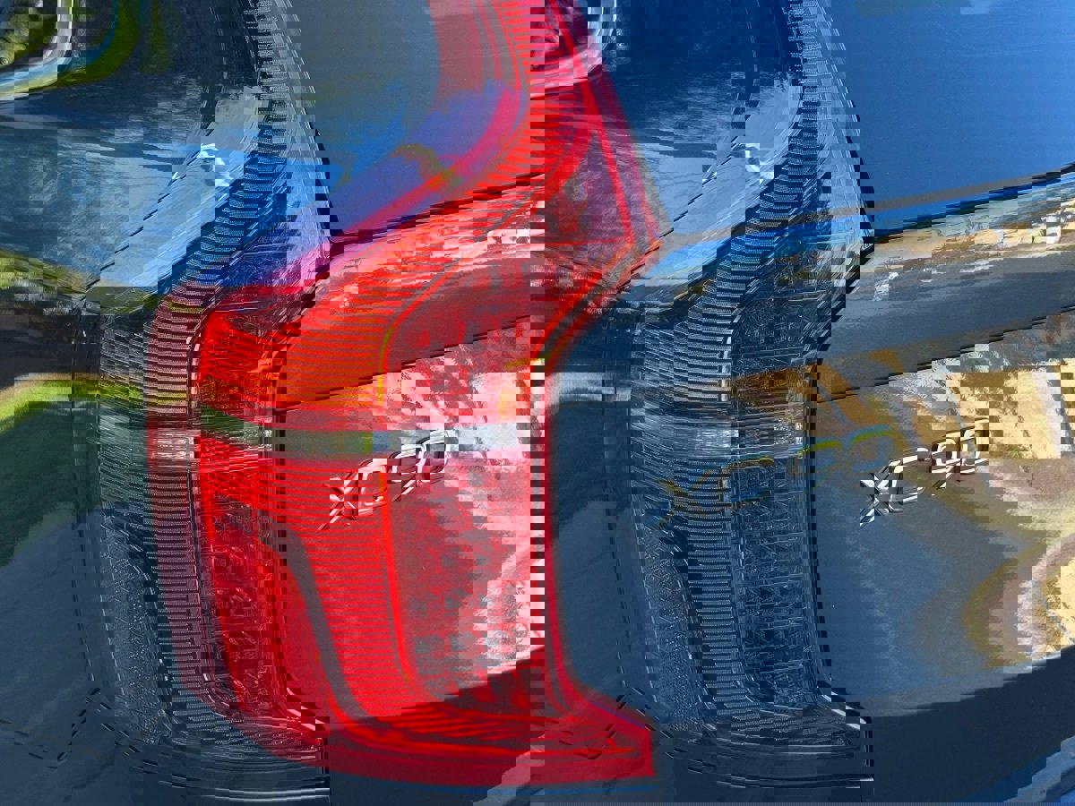 Used 2018 Volvo XC90 T5 Momentum w/ Convenience Package image 49