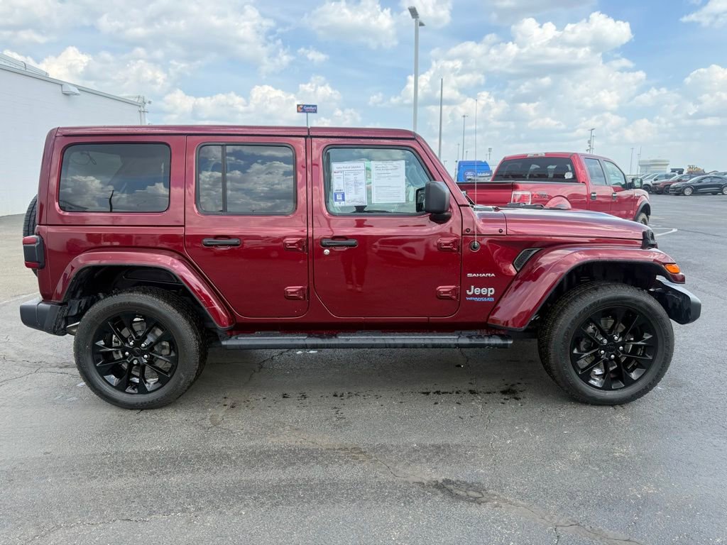 Used 2021 Jeep Wrangler Unlimited Sahara w/ Cold Weather Group AWD/4WD image 2