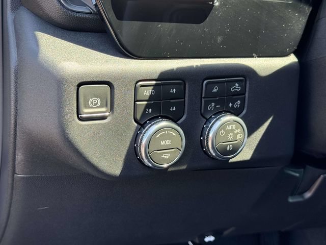 New 2026 GMC Sierra 2500 SLT w/ SLT Premium Package AWD/4WD image 17