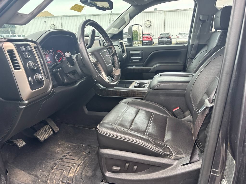 Used 2015 GMC Sierra 3500 Denali w/ Duramax Plus Package AWD/4WD image 10