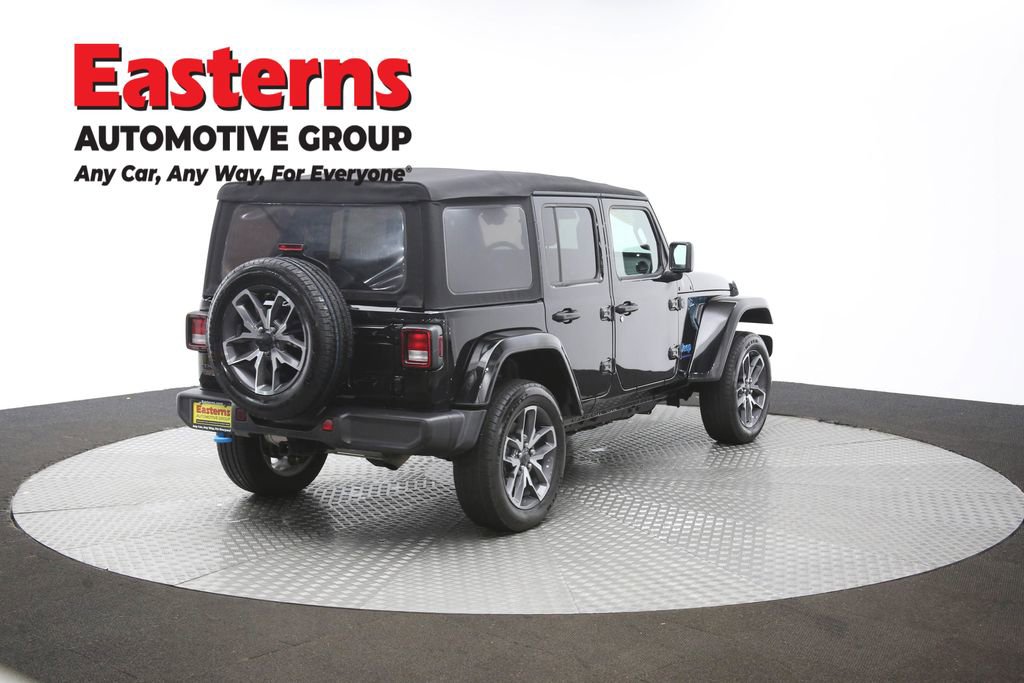 Used 2024 Jeep Wrangler Unlimited AWD/4WD image 43