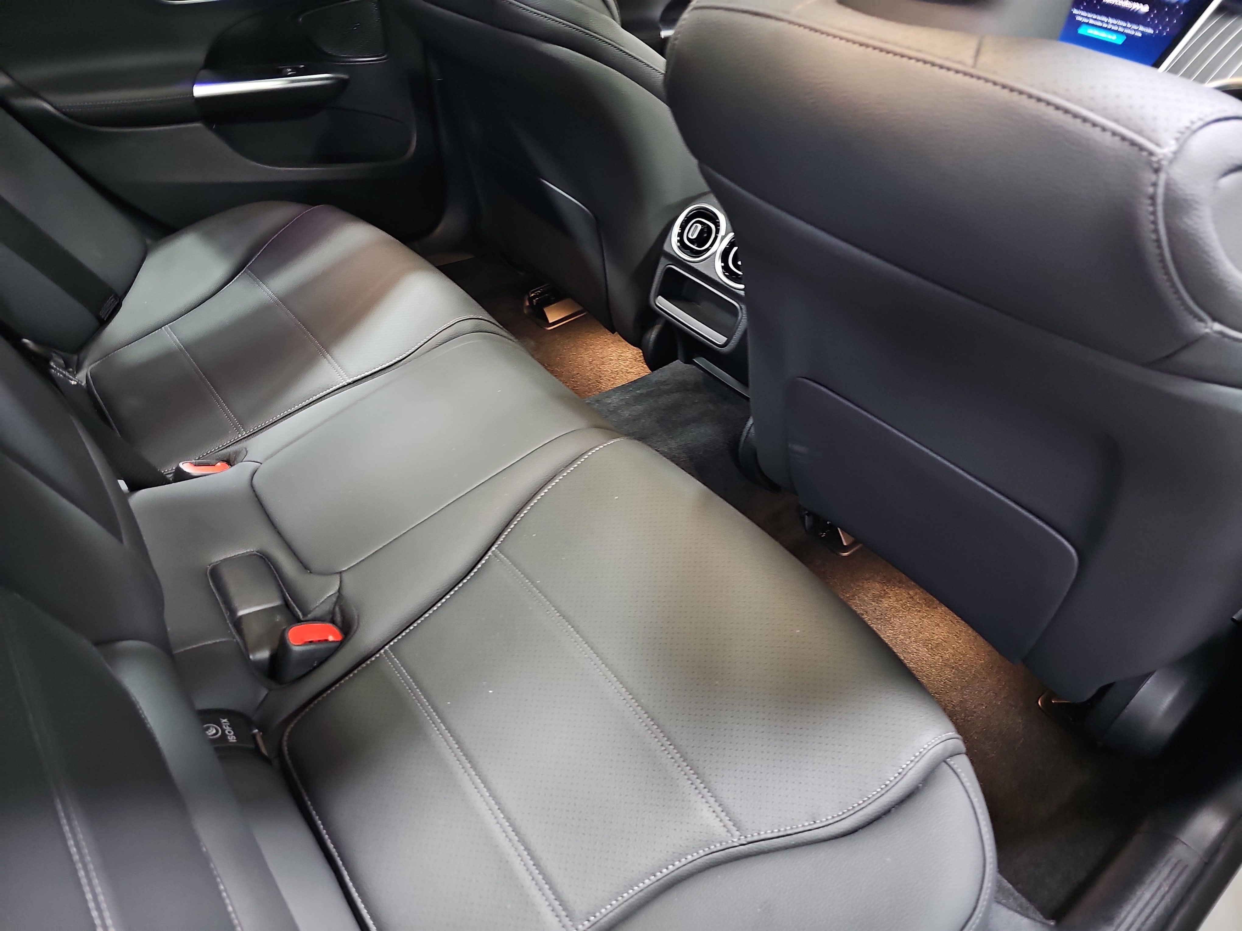 Certified 2026 Mercedes-Benz C 300 Sedan image 11