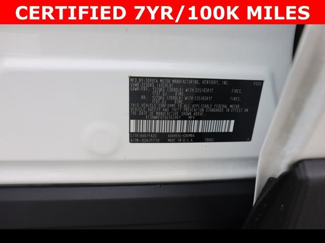 Used 2025 Toyota RAV4 XLE image 32