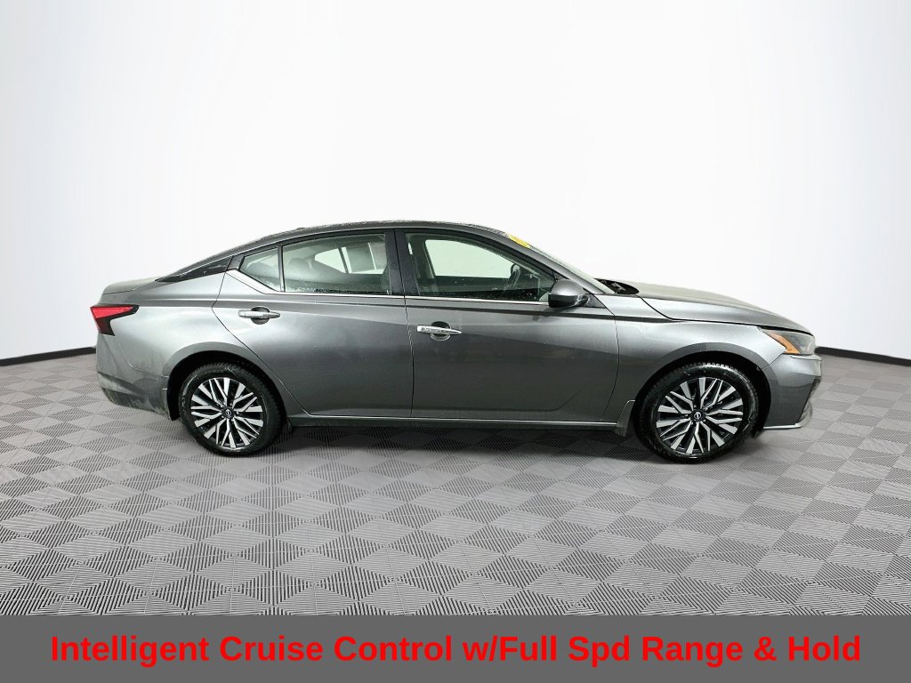 Certified 2024 Nissan Altima 2.5 SV w/ SV Premium Package AWD/4WD image 13