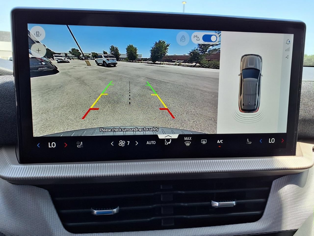 New 2026 Ford Explorer Active w/ Active Comfort Package RWD image 9
