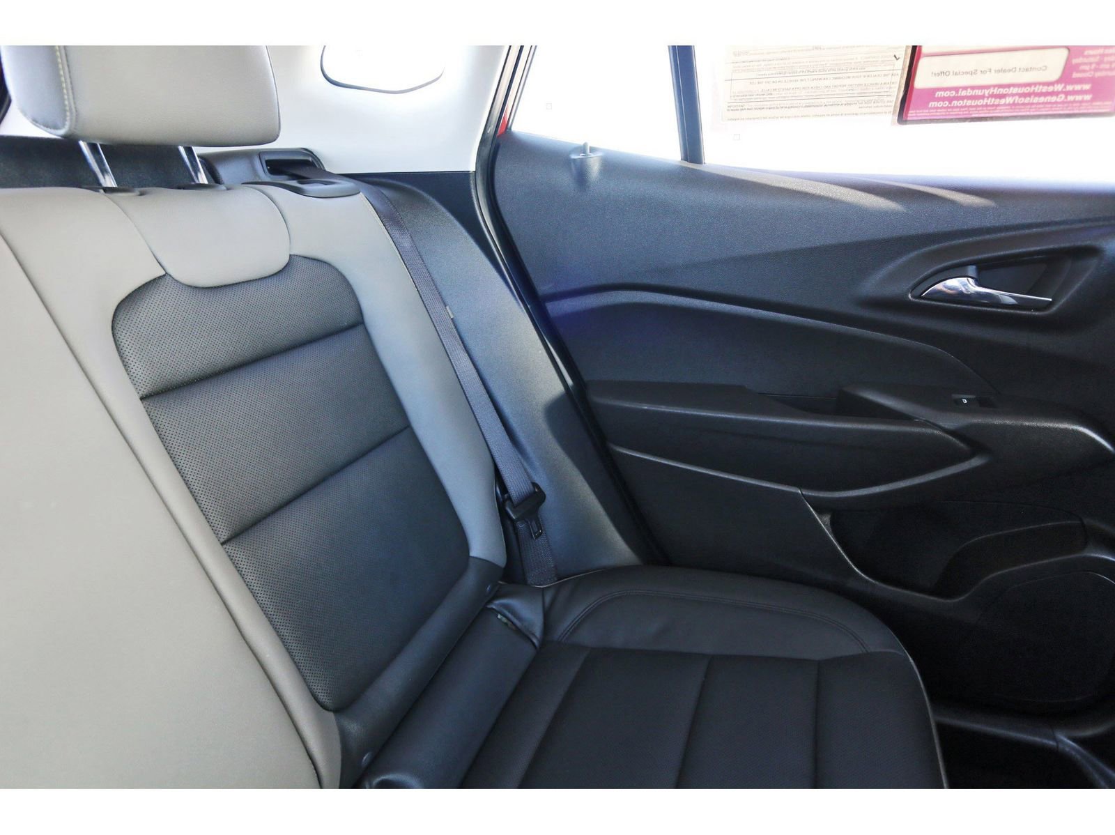 Used 2024 Chevrolet Trax ACTIV w/ Driver Confidence Package image 15