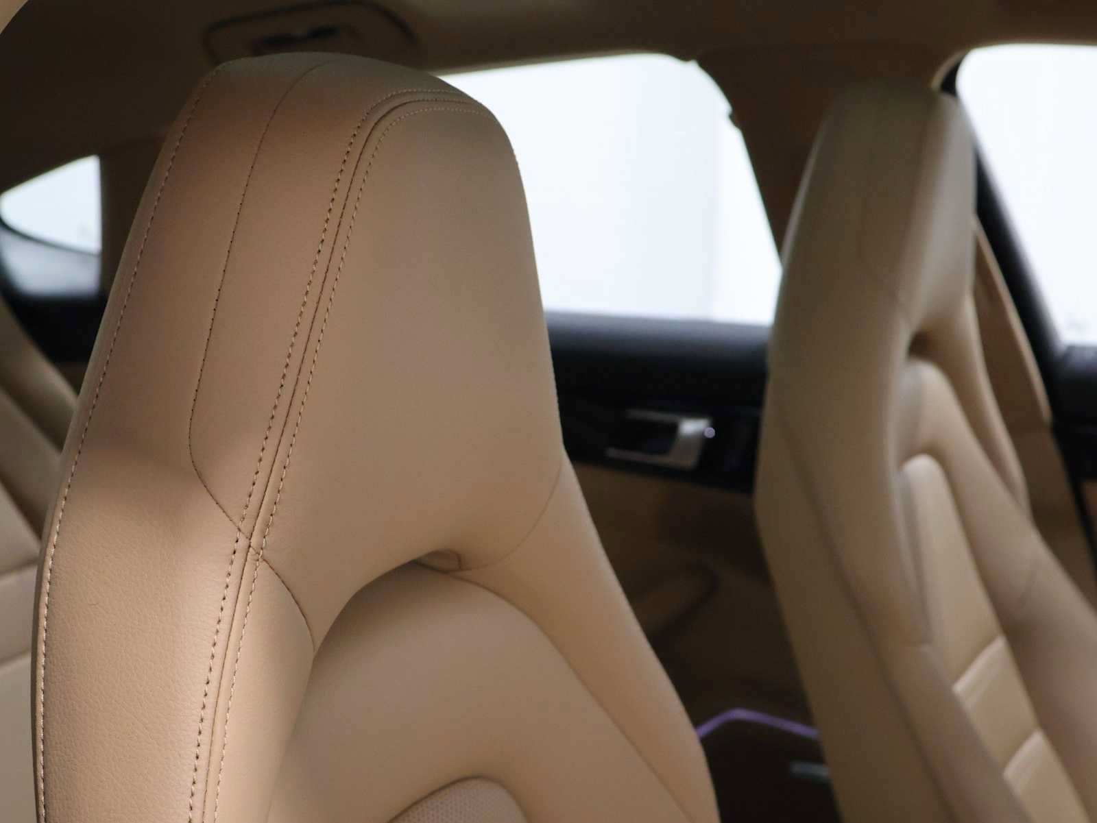 Certified 2023 Porsche Panamera 4S AWD/4WD image 22