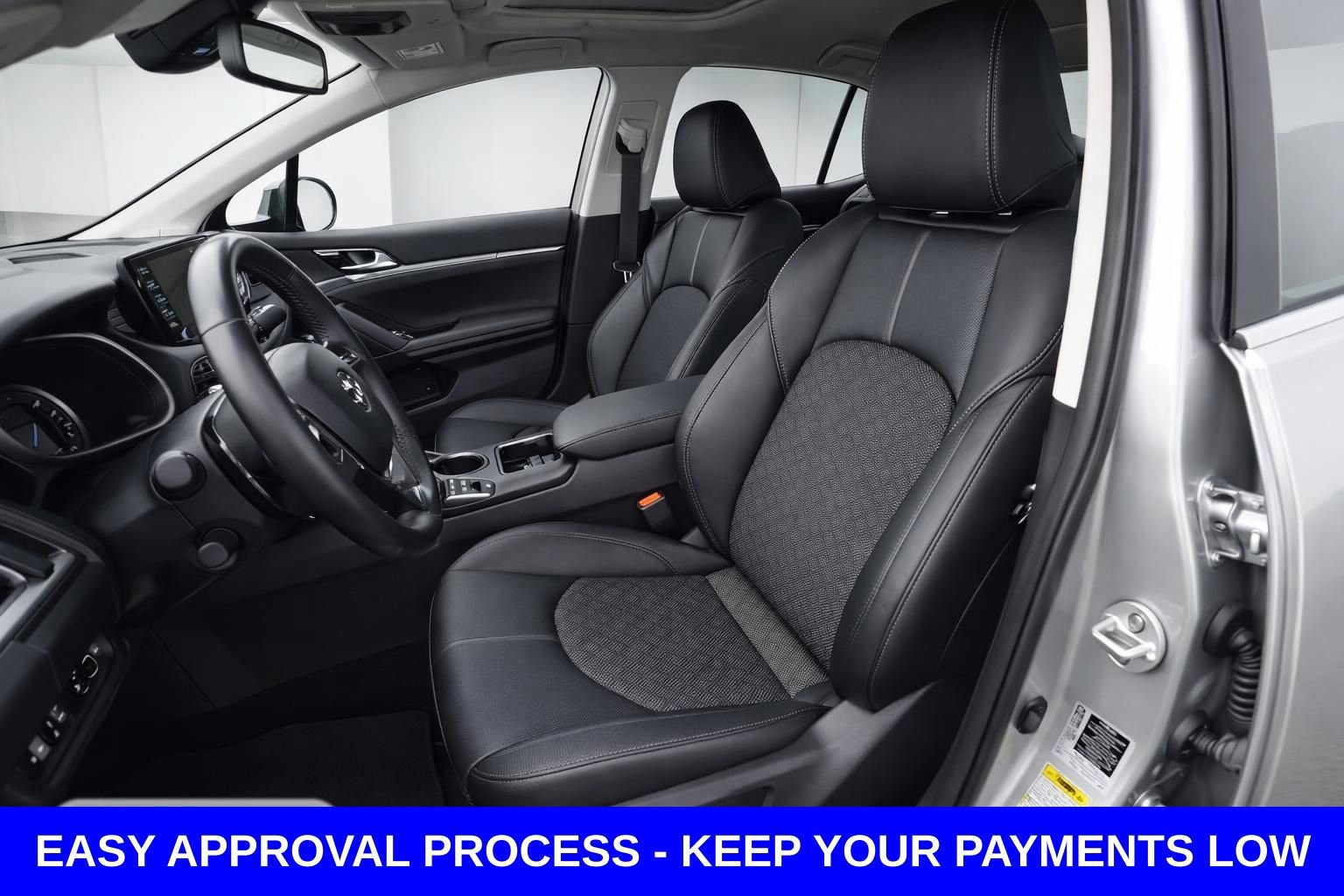 Used 2024 Toyota Camry XSE w/ Navigation Package image 10