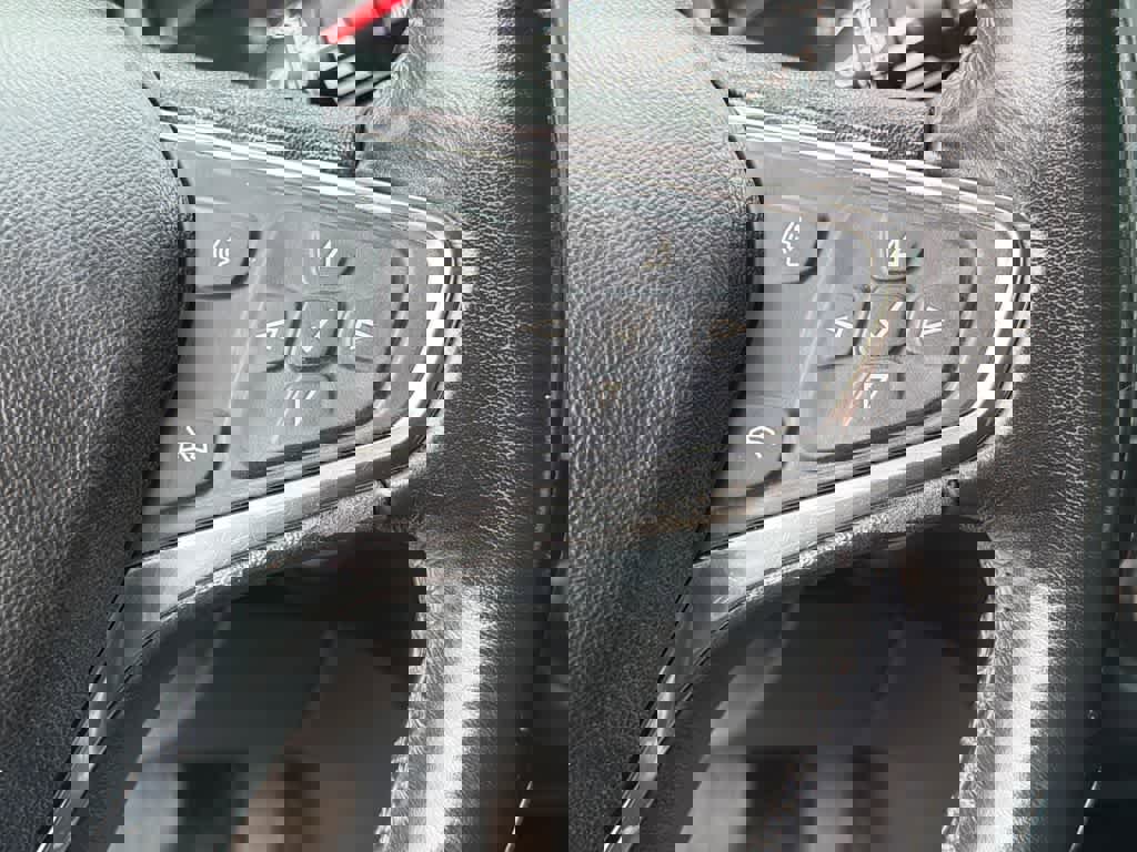 Used 2020 Chevrolet Equinox LT image 24