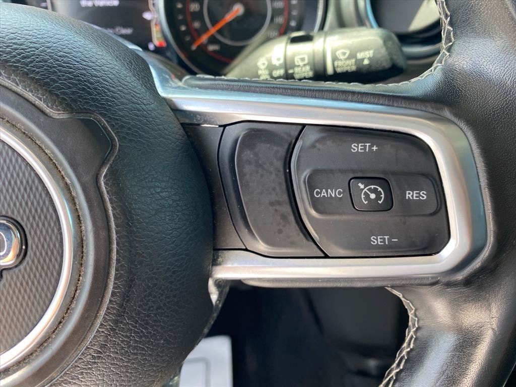 Used 2019 Jeep Wrangler Unlimited Sahara w/ Uconnect 4C Nav & Sound Group AWD/4WD image 17