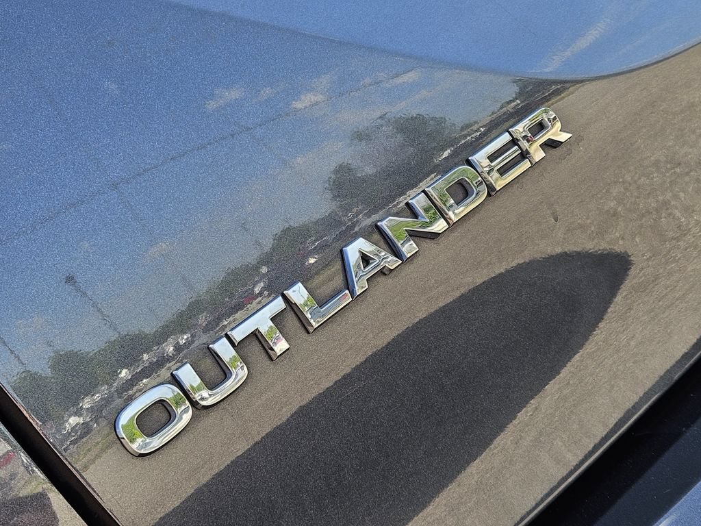 Used 2025 Mitsubishi Outlander SE AWD/4WD image 7