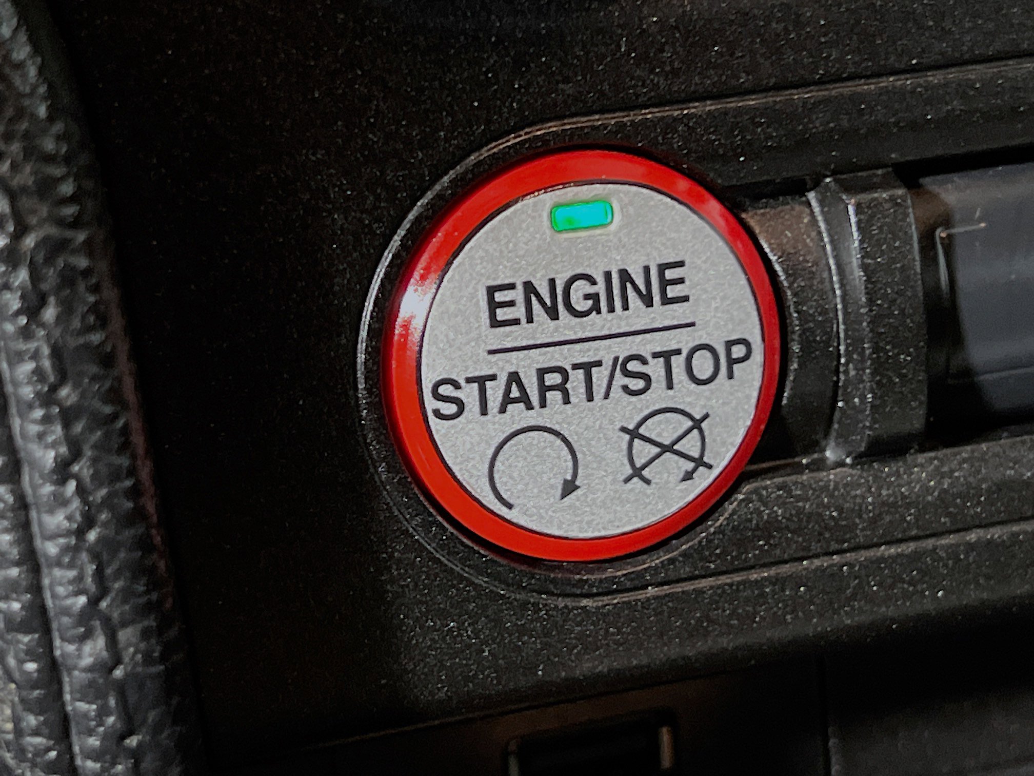 Used 2017 Ford Mustang Coupe image 23