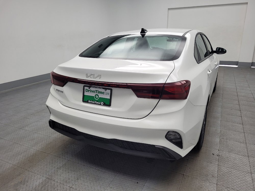 Used 2024 Kia Forte LXS FWD image 7