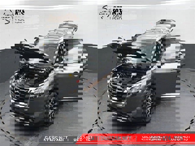 New 2025 Nissan Pathfinder Platinum image 49
