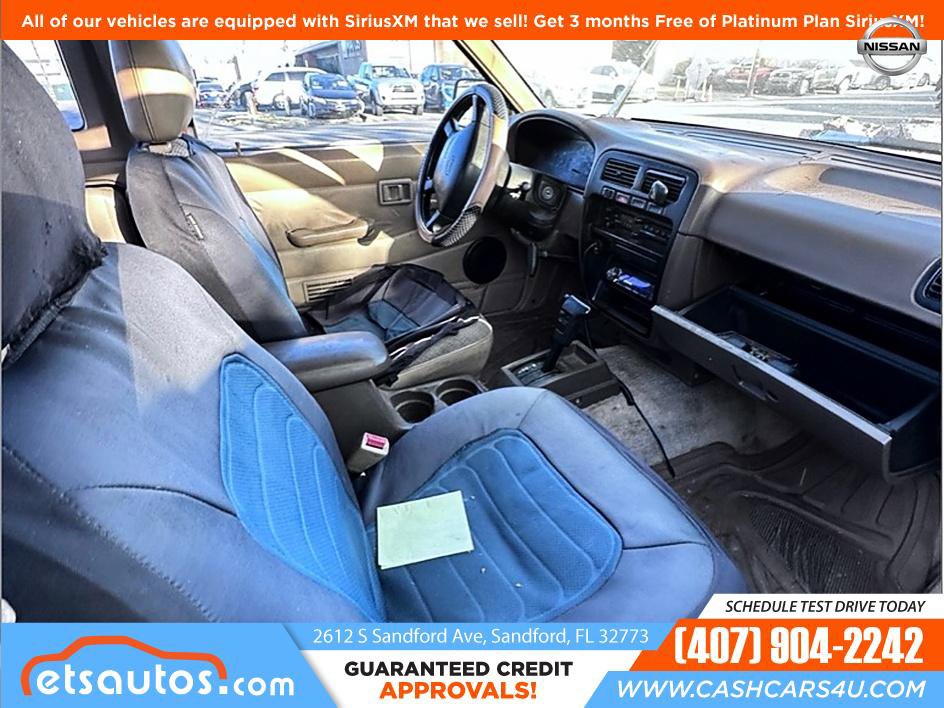 Used 1997 Nissan Pickup SE image 6