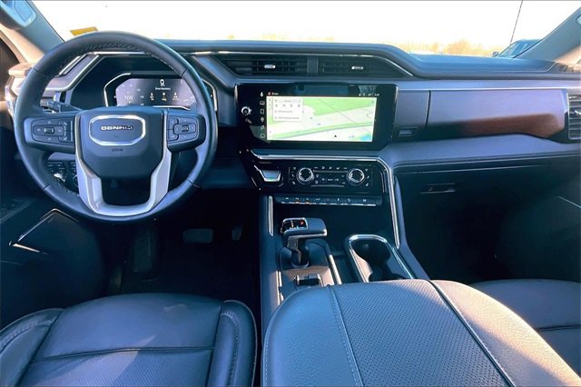 Used 2024 GMC Sierra 1500 Denali w/ Technology Package image 8