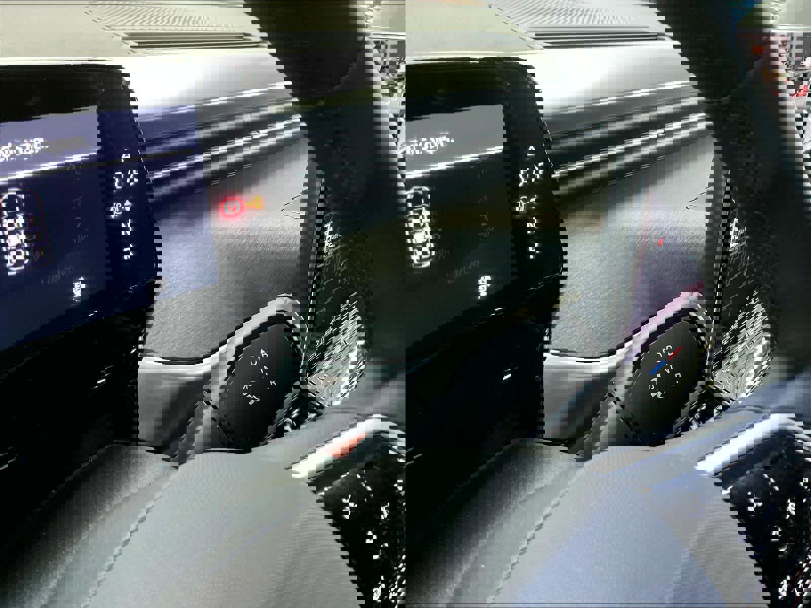 New 2025 Volkswagen ID. Buzz Pro S image 10