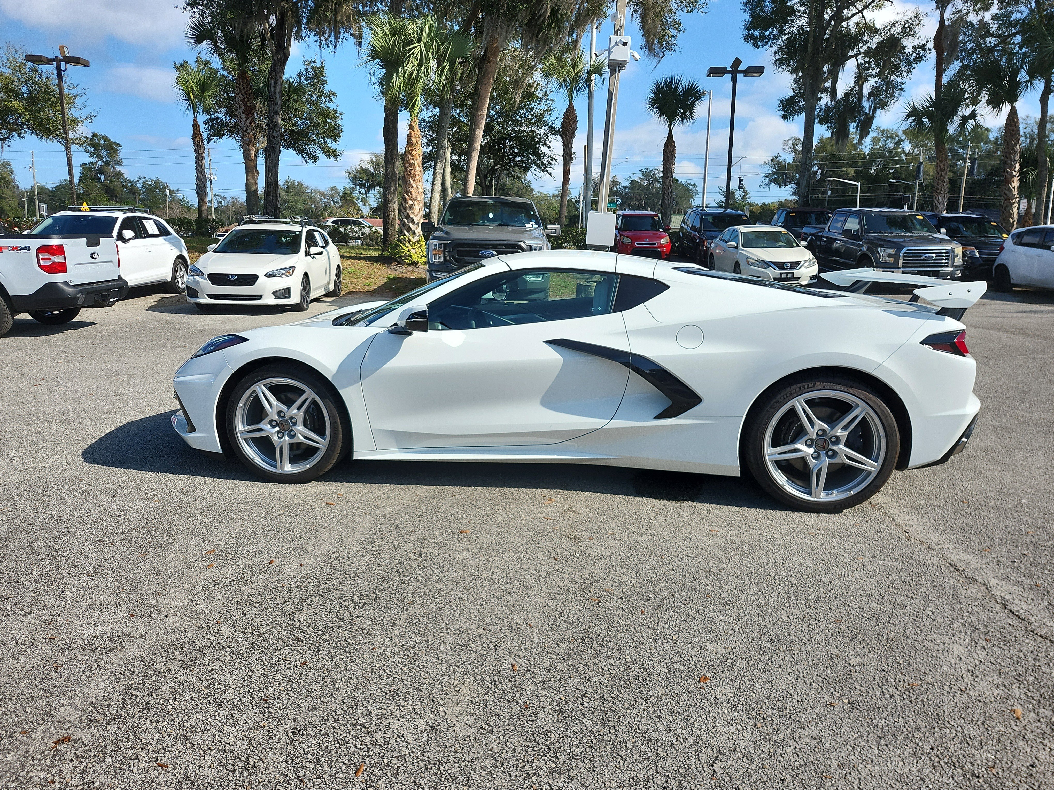 Used 2025 Chevrolet Corvette Stingray Preferred Cpe w/ 2LT image 2