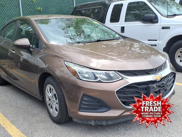 Used 2019 Chevrolet Cruze LS image 5