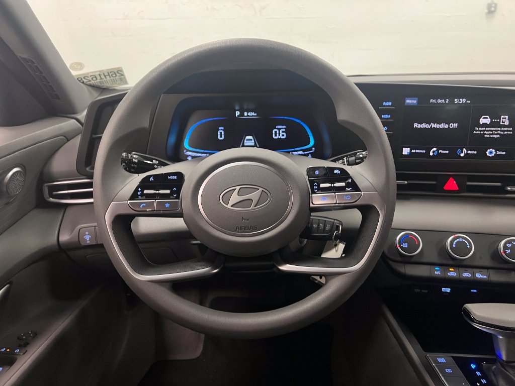 New 2026 Hyundai Elantra SE FWD image 14