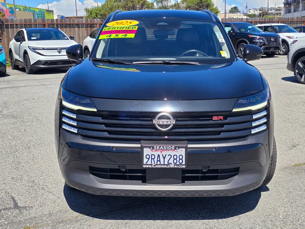 Used 2025 Nissan Kicks SR image 2