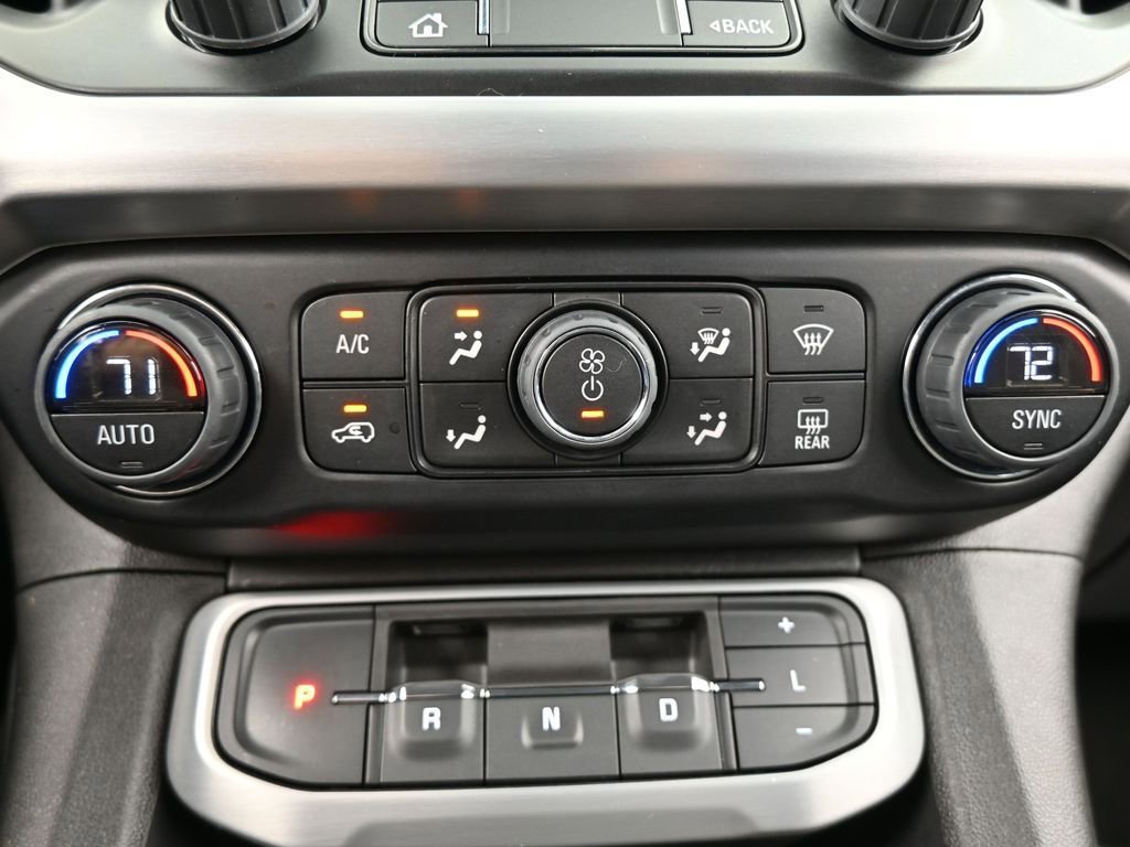 Used 2023 GMC Acadia SLE w/ Driver Convenience Package image 24