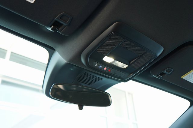 New 2025 Chevrolet Equinox EV LT image 21