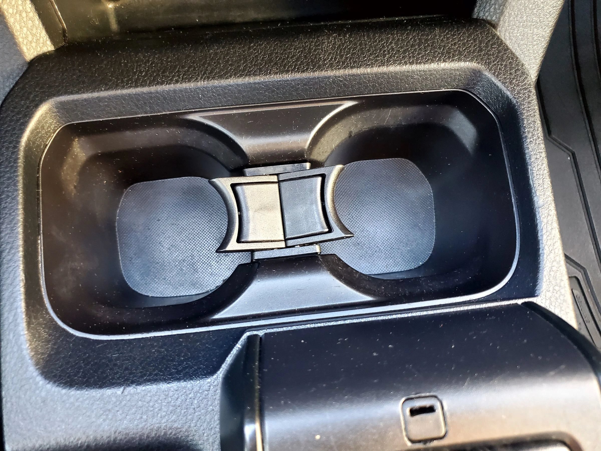 Used 2016 Toyota Tacoma SR RWD image 25