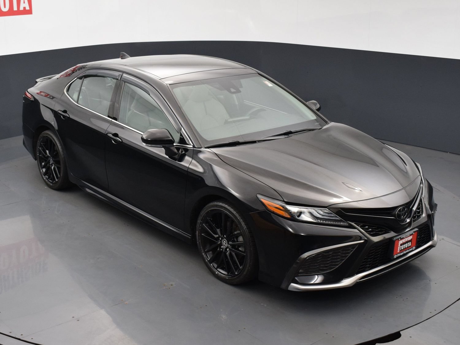 Used 2022 Toyota Camry XSE FWD image 25