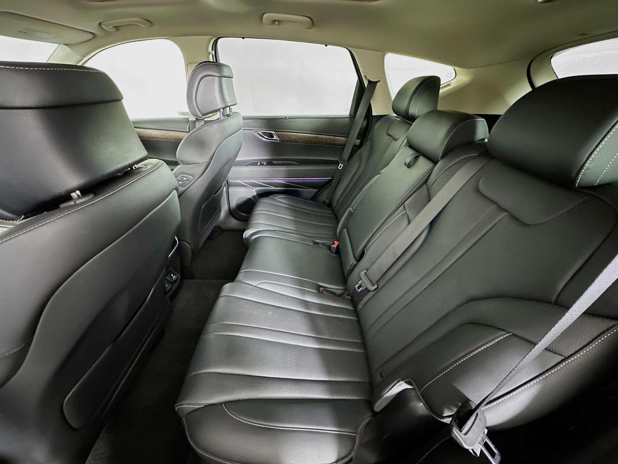 Used 2024 Genesis GV80 3.5T image 30