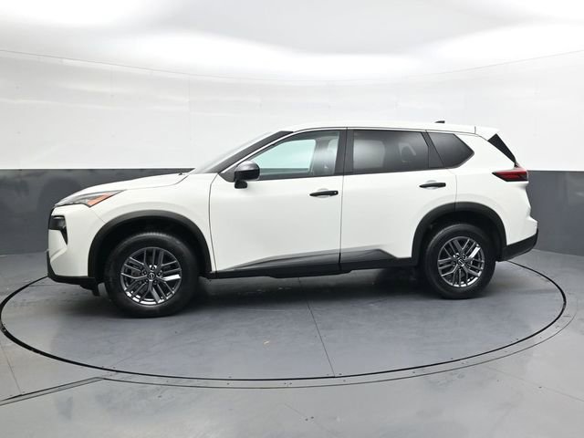 Used 2024 Nissan Rogue S image 8