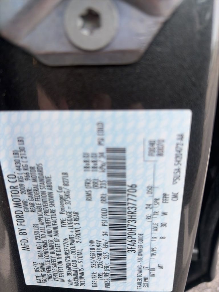 Used 2017 Ford Fusion SE w/ Equipment Group 201A FWD image 12