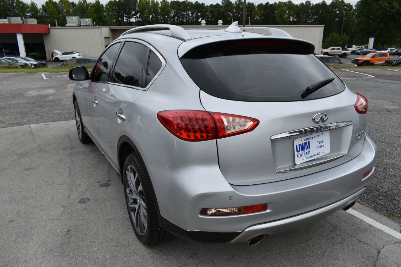 Used 2017 INFINITI QX50 2WD w/ Premium Plus Package image 8