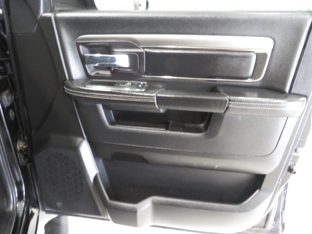 Used 2013 RAM 1500 Sport w/ Sport Premium Group AWD/4WD image 24