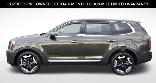 Used 2022 Kia Telluride S image 2