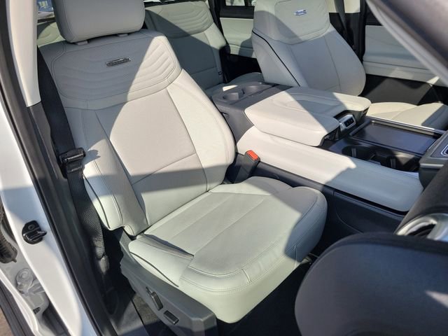 Certified 2025 Ford Expedition Platinum w/ Platinum Ultimate Package image 18