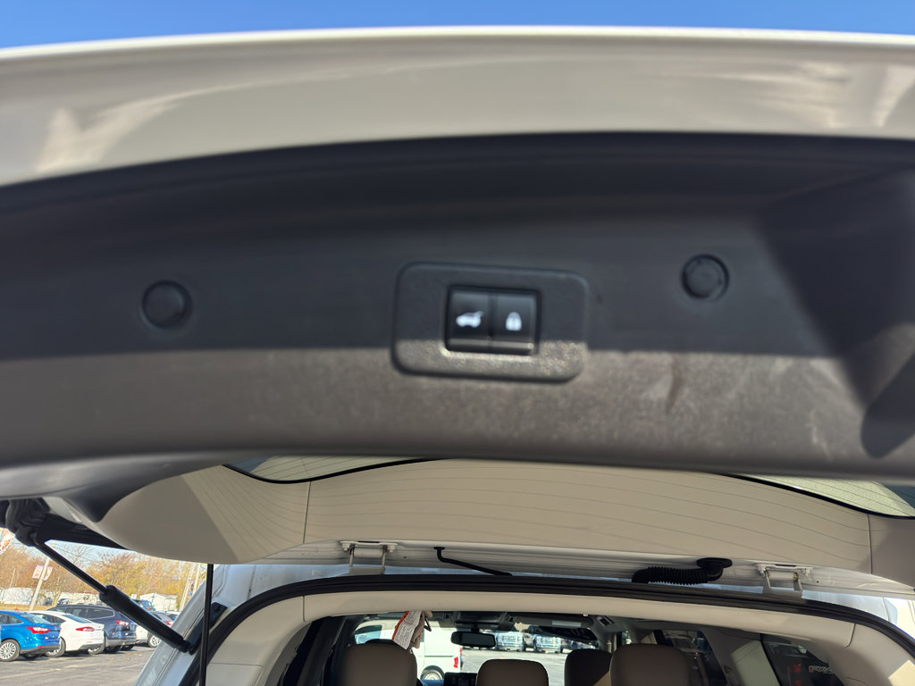 Used 2023 Nissan Armada SL w/ Cargo Package image 9