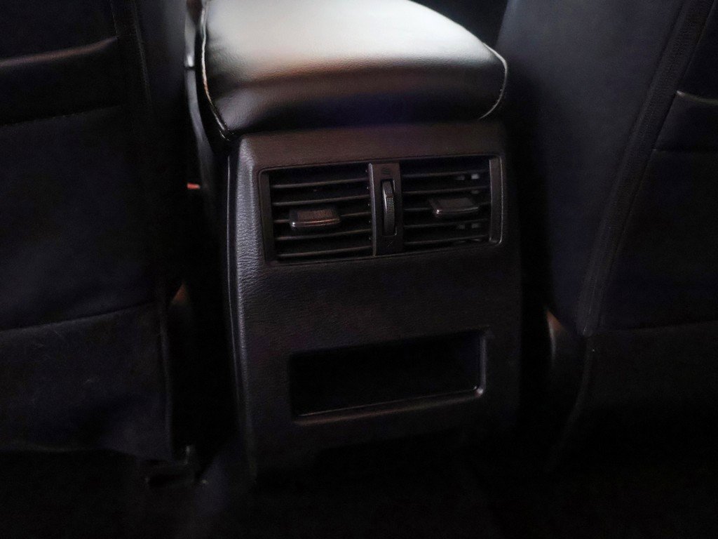 Used 2023 Mitsubishi Outlander SE image 51