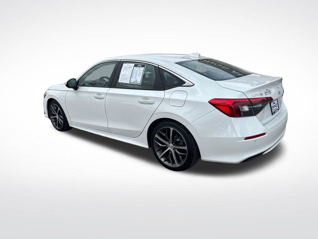 Used 2023 Honda Civic Touring image 3