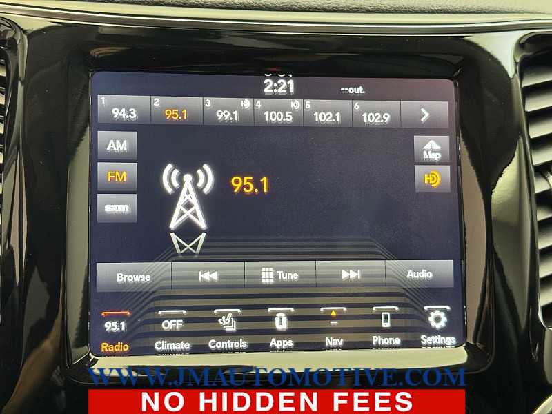 Used 2019 Jeep Cherokee Limited image 23