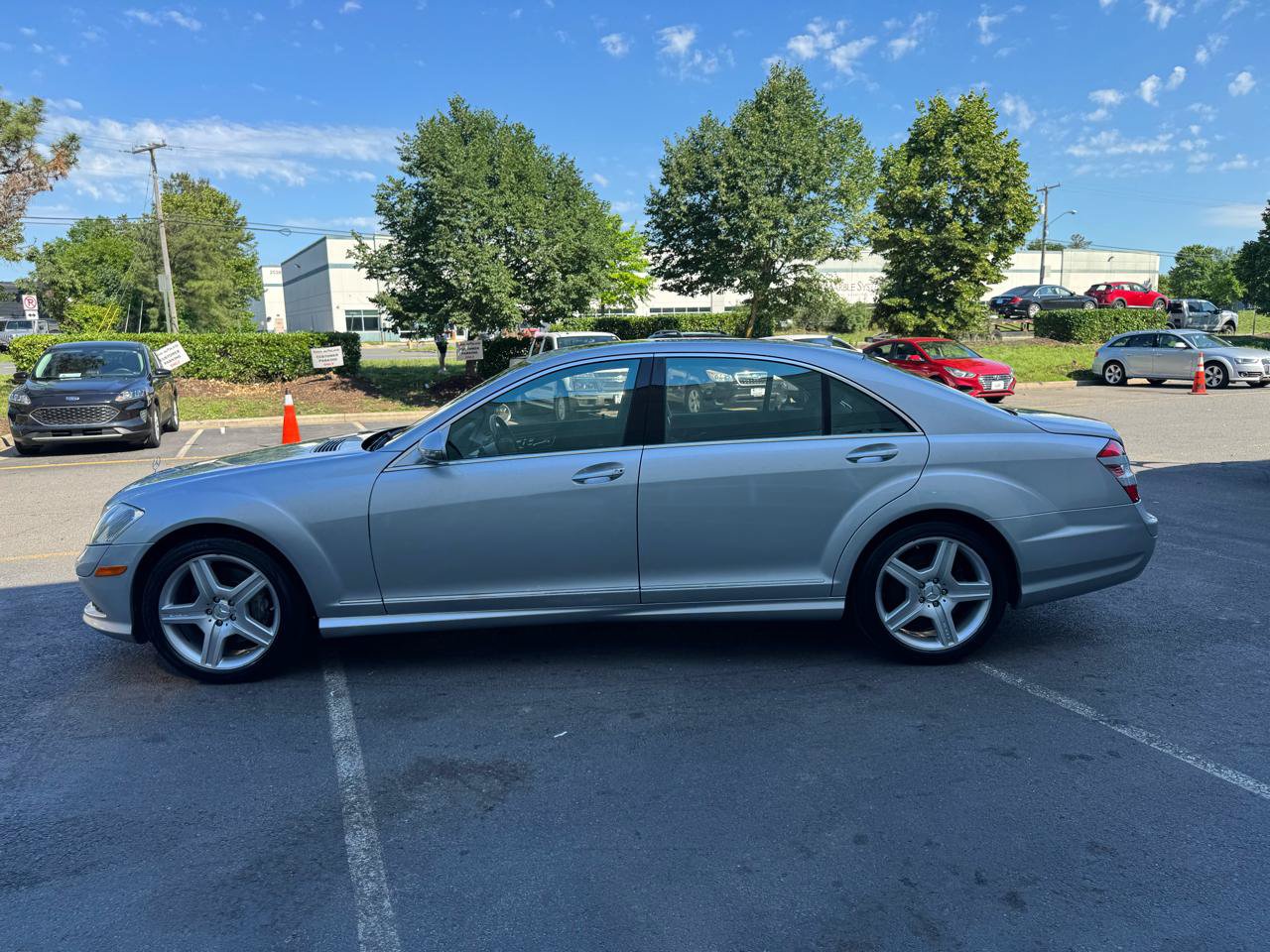 Used 2009 Mercedes-Benz S 550 4MATIC image 10