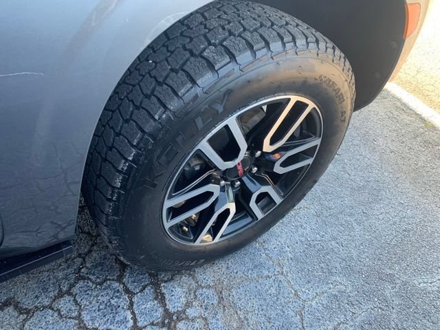 Used 2021 GMC Yukon XL AT4 w/ AT4 Premium Plus Package AWD/4WD image 38